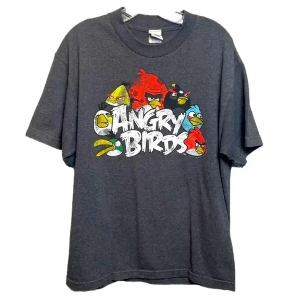 ANGRY‎ Birds short sleeve graphic t-shirt
Size: large  (runs small)